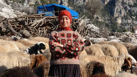 Mersin'de Yörük Kızı Kültürünü Yaşatıyor