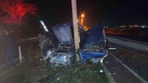 Reyhanlı'da Tofaş Hurdaya Döndü