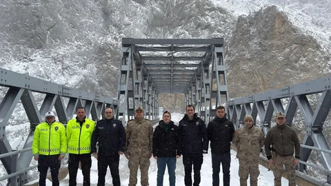 Kemaliye'de Kar ve Buzlanma Önlemleri Artırıldı