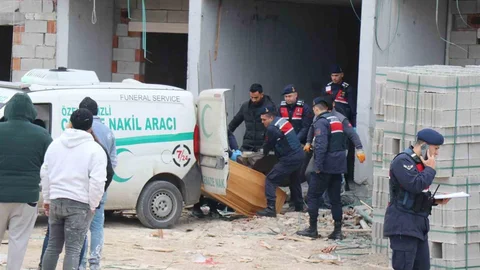 Denizli’de İşçi Asansör Boşluğuna Düşerek Hayatını Kaybetti
