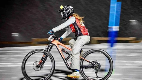 Denizli'den Sporcu Snow Bike Şampiyonası'na Katıldı
