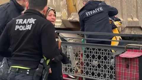 Kırklareli'de Kamyon Çarpan Kadın Yaralandı