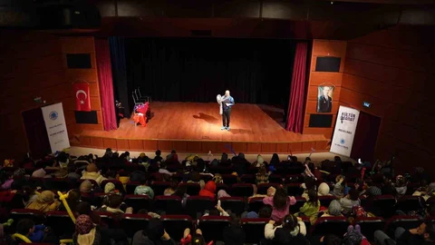 Tuzla'da Yarıyıl Şenliği Coşkusu