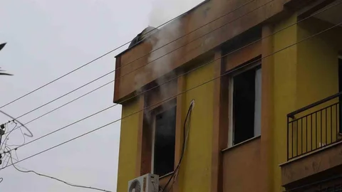 Antalya'da Daire Yangını Paniğe Neden Oldu