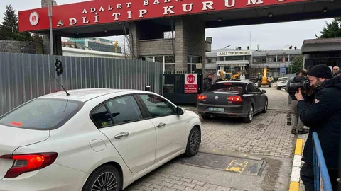 Rus Yüzücünün Ailesi DNA Testi İçin İstanbul'da Bulundu