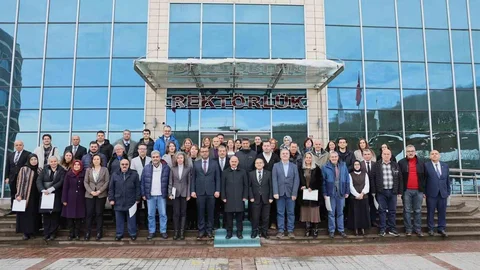 Düzce Üniversitesi'nde Teşekkür Belgesi Töreni