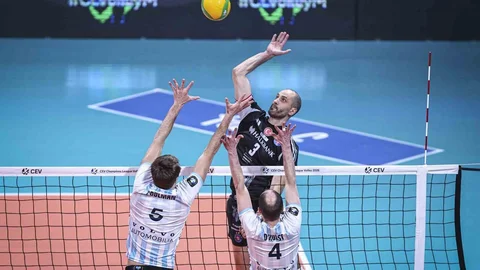 Halkbank, CEV Şampiyonlar Ligi'nde Kaybetti