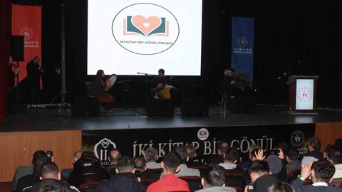 Siirt'te İki Kitap Bir Gönül Projesi Tanıtıldı