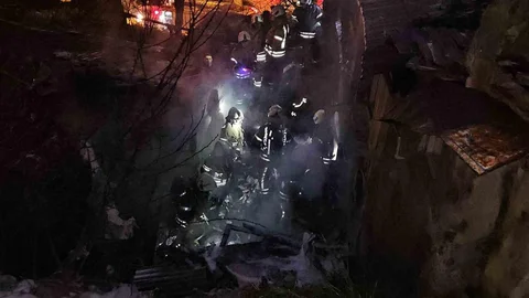 Eyüpsultan'da Gecekondu Yangını: 1 Ölü, 1 Yaralı