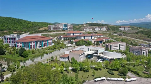 Düzce Üniversitesi Mühendislikte Birinci Sırada
