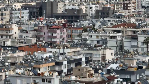 Mersin Güneş Enerjisiyle Isınmaya Devam Ediyor