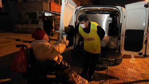Keçiören'de Sıcak Çorba İkramı
