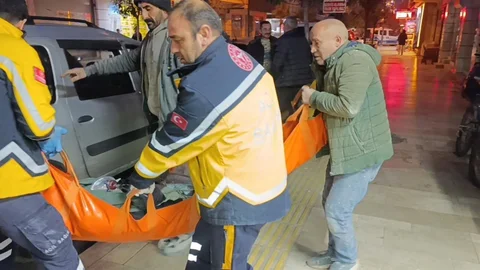 Antalya'da Merdivenlerde Ölü Bulundu