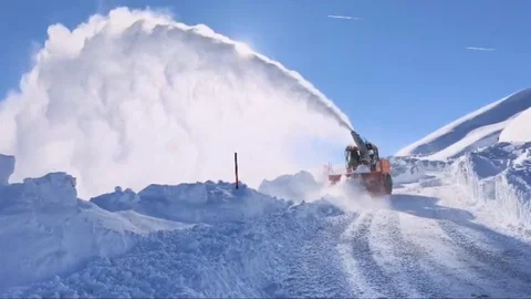 Hakkari'de Karla Mücadele Başarıyla Tamamlandı