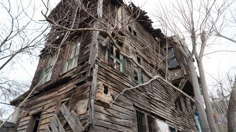 İzmit’te Tarihi Evler Restorasyon Bekliyor