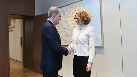 NATO Genel Sekreter Yardımcısı Bakü'de Görüşme Yaptı