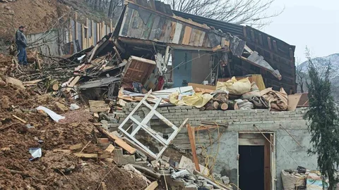 Borçka'da Kar Sonrası Heyelan Olayı