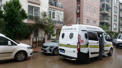 Antalya'da Yaşlı Kadın Evinde Bulundu