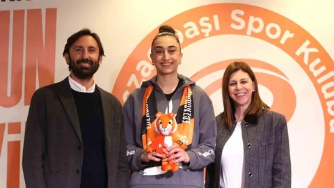 Eczacıbaşı Dynavit, Elif Şahin ile Anlaşmayı Uzattı