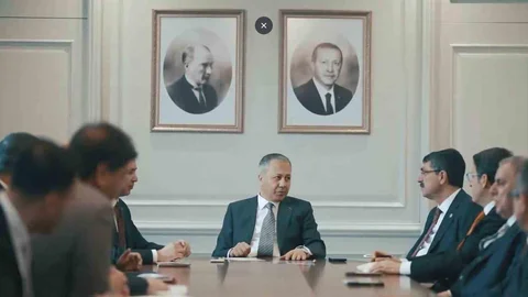 Bakan Yerlikaya Ezidi Temsilcileriyle Görüştü