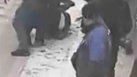 Elazığ'da Sokak Ortasında Kavga Yaşandı