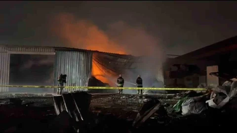 Tekirdağ'da Tekstil Fabrikasında Yangın Çıktı