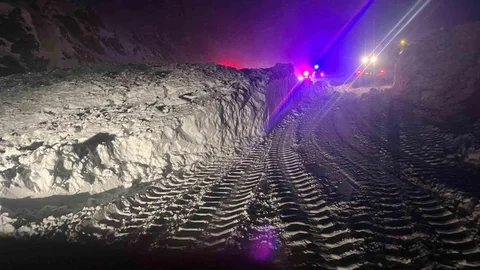 Erzincan-Sivas Kara Yolu Yeniden Ulaşıma Açıldı