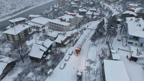 Kemaliye'de Kar Yağışı Etkili Oldu