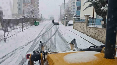Kahramanmaraş’ta Karla Mücadele Devam Ediyor