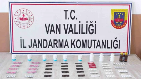 Van’da Uyuşturucu ve Kaçak Sigara Ele Geçirildi