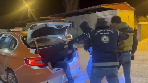 Kars'ta Takside Düzensiz Göçmen Bulundu