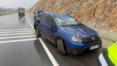 Afyonkarahisar'da Kontrolden Çıkan Araçta Yaralı Atlama