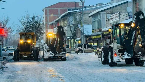 Patnos’ta Kar Temizlik Çalışmaları Başladı