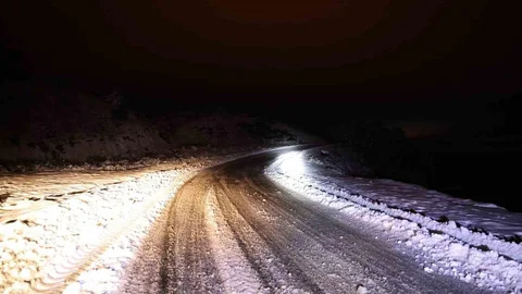 Uşak'ta Kar Sonrası Yol Açma Çalışmaları
