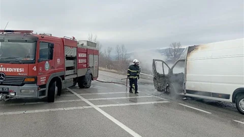 Tokat'ta Panelvan Yangını Üzerine İnceleme Başlatıldı