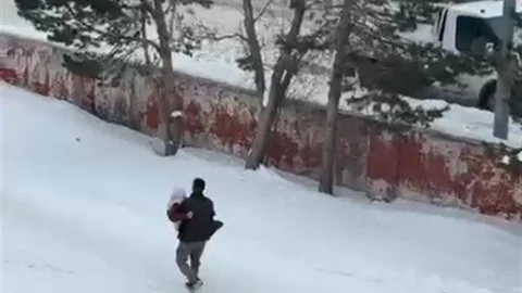 Kars'ta Annesine Vefa Gösterdi