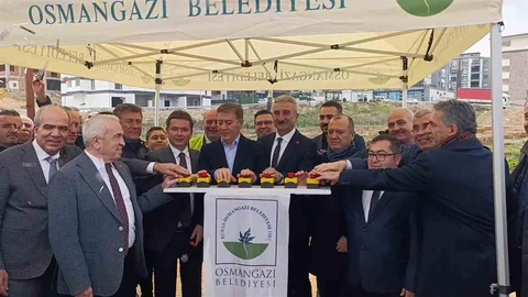Osmangazi'de Kapalı Pazar Alanı Temeli Atıldı
