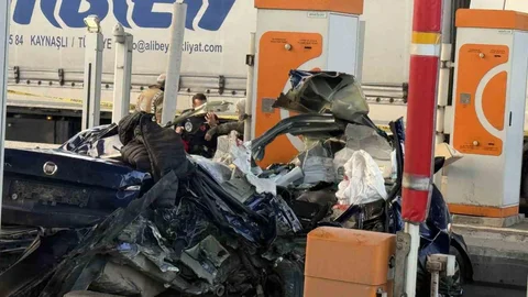 Silivri'de Kaza: 2 Ölü, 1 Ağır Yaralı