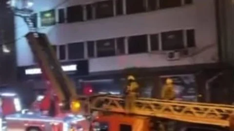 Kağıthane'de Bina Yangını Çıktı