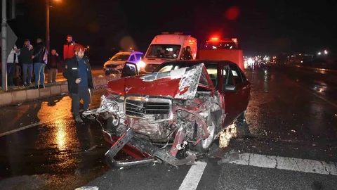Sakarya'da Trafik Kazası: Sürücü Kaçtı