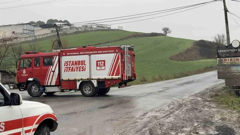 Otomobil Su Kanalına Uçtu, Sürücü Yaralı Kaldı