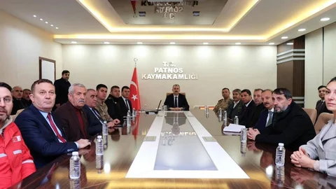 Ağrı Patnos'ta Vali Bozkurt İncelemelerde Bulundu