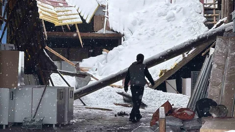 Sivas'ta Yoğun Kar Yağışı Etkili Oldu