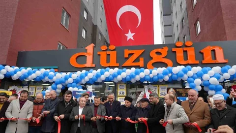 Düzgün Marketler 25. Şubesini Açtı