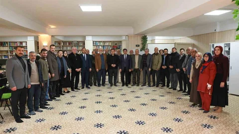 Özdemir Yeniden Seçildi, Güven Tazeledi