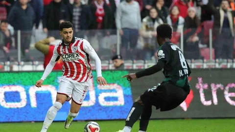 Samsunspor ile Kocaelispor Golsüz Berabere Kaldı