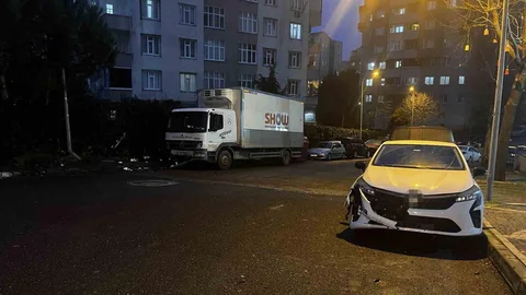 Başakşehir'de Freni Boşalan Tır Kazası
