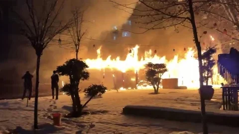 Diyarbakır'da Kafede Yangın Çıktı