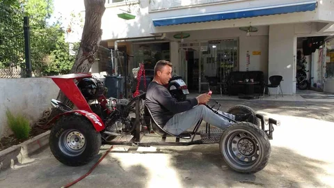 Antalya'da Motosiklet Meraklısı Hayalini Gerçekleştirdi