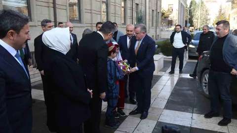 Gençlik ve Spor Bakanı Eskişehir’de Ziyaretler Gerçekleştiriyor